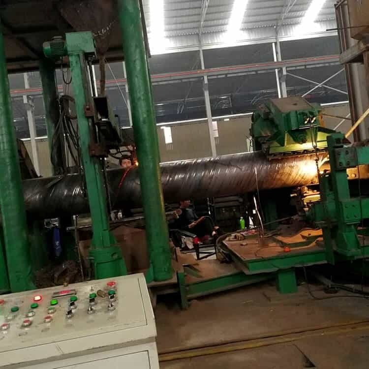 Karbon Polad Spiral Boru 8 Carbon Steel Spiral Pipe Production3