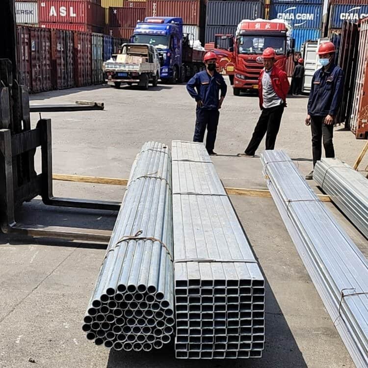 Sinklənmiş kvadrat boru 17 Galvanized Square Tube Delivery2