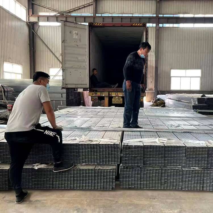 Sinklənmiş kvadrat boruoru çatdırılması3 Galvanized Square Tube Delivery3